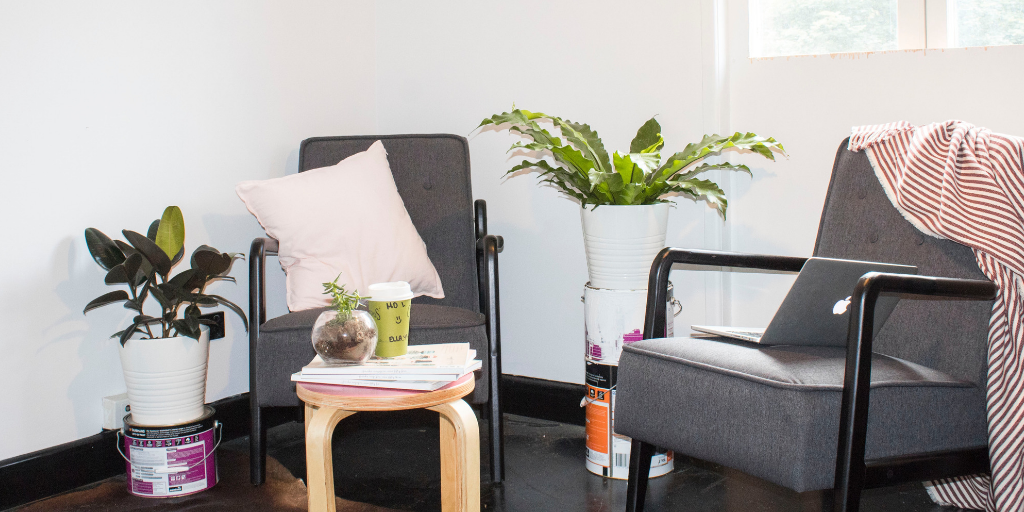 7 PROFITABLE SIDE HUSTLES YOU CAN START IN YOUR APARTMENT